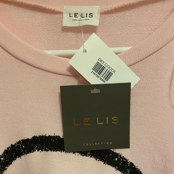 NWT. Smiley Pullover. Dry Goods. - Picture 4 of 7